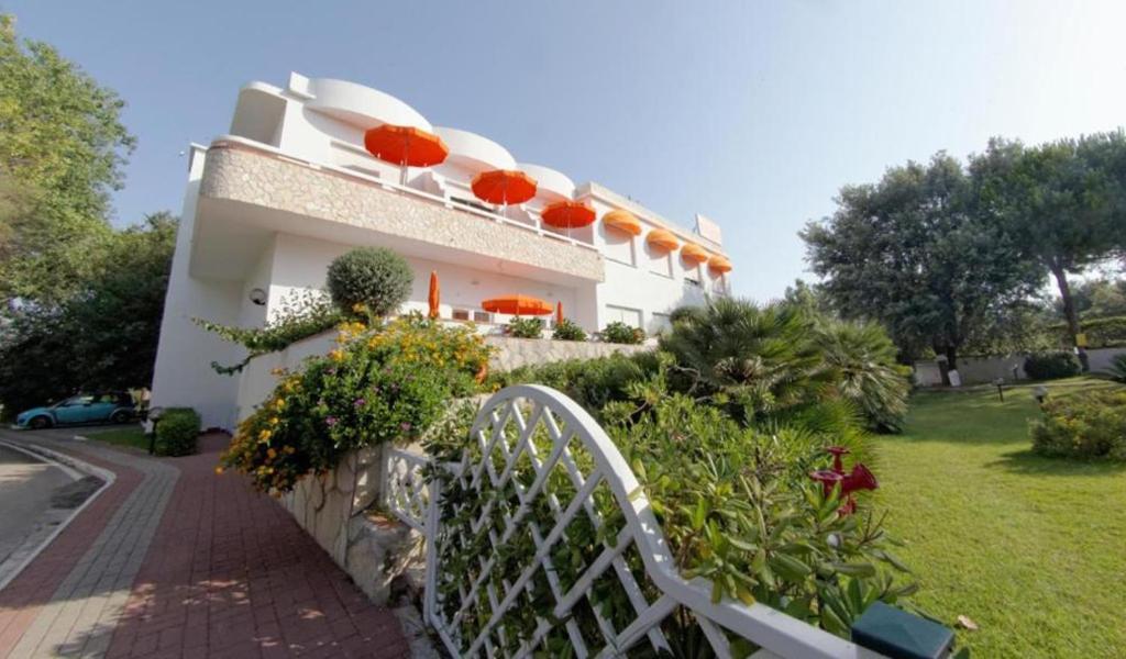 Capo Circeo Beach Resort Spa Fronte Mare سان فيليس سيرسيو المظهر الخارجي الصورة
